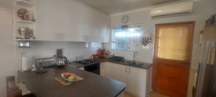 3 Bedroom Property for Sale in Onverwacht Western Cape